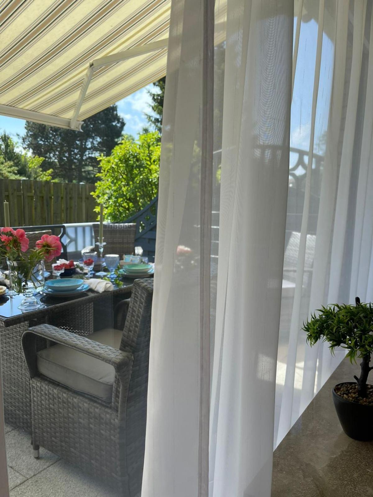 Ferienwohnung Strandoase Inklusive Terrasse Und Parkplatz - Sonnenseite Scharbeutz Exteriör bild