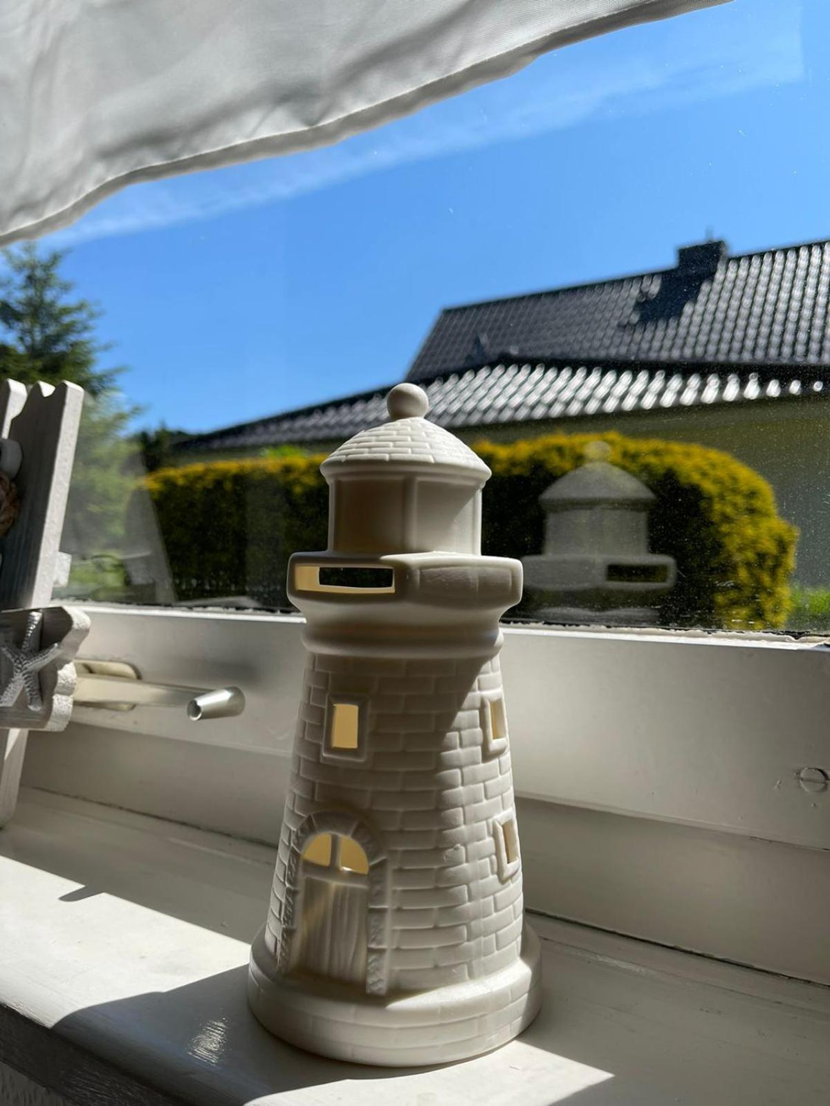 Ferienwohnung Strandoase Inklusive Terrasse Und Parkplatz - Sonnenseite Scharbeutz Exteriör bild